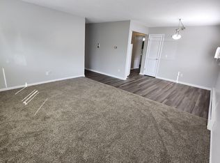 4020 Stannard Dr APT 8, Toledo, OH 43613
