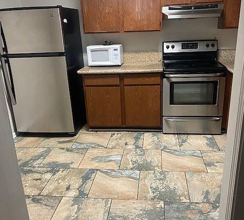 5th image of 1630 Leona St NW