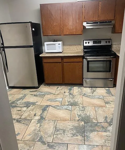 1630 Leona St NW — Photo 7
