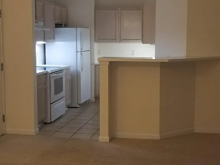 N113W16241 Sylvan Cir #204 — Photo 21