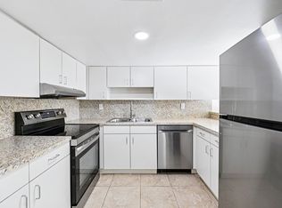 311 Gulfstream Rd #317, Dania, FL 33004