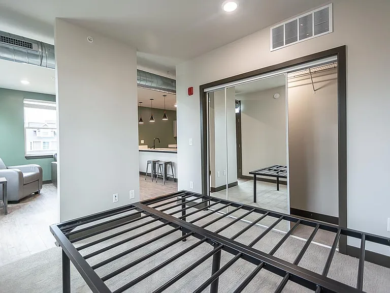 The Bentley Apartments — Photo 74