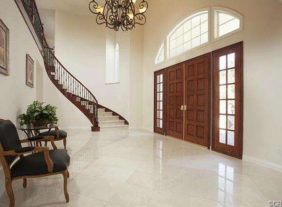 3rd image of 2855 Oak Knoll Dr