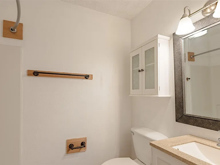 86 Oak Hill Dr — Photo 17
