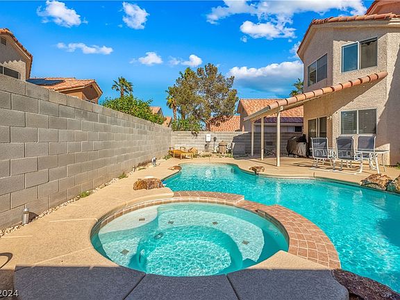 3rd image of 7312 La Mona Ct