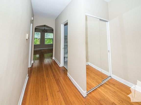 4th image of 650 W Buckingham Pl #921