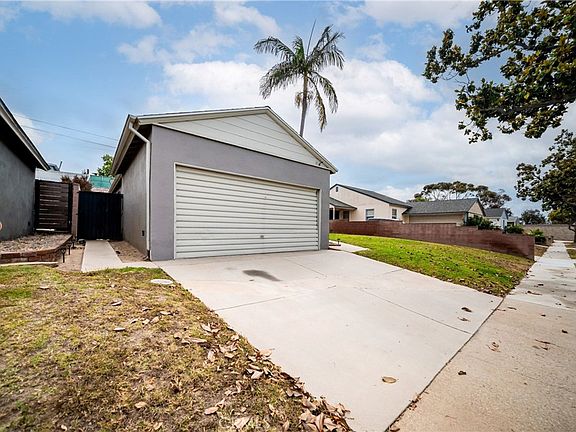4th image of 11712 Tarron Ave