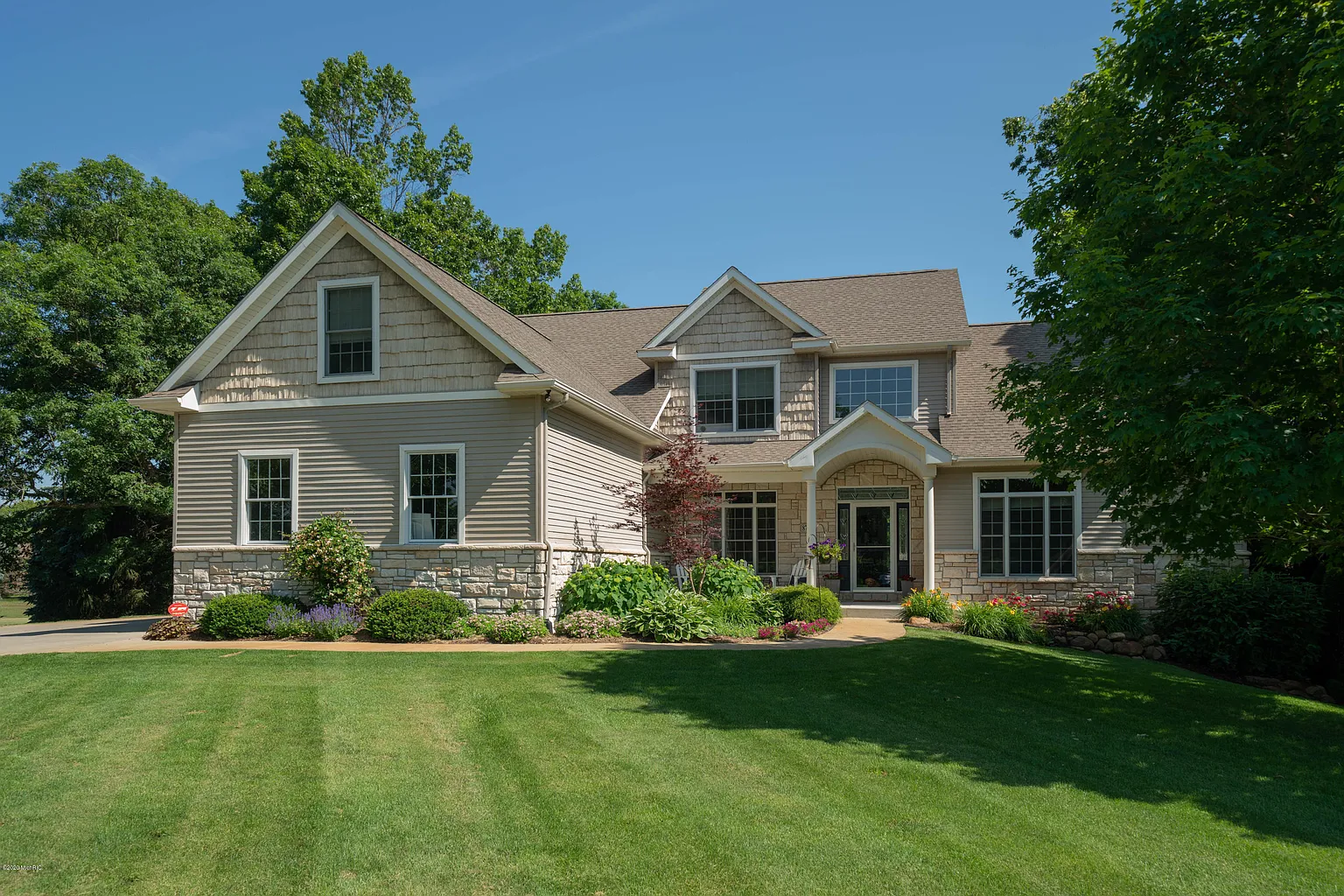 8742 Pine Island Ct photo 1