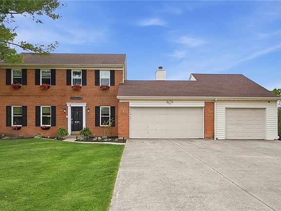 2nd image of 921 Briarwood Ct