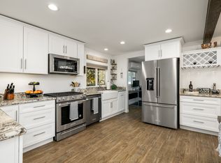 3779 Buena Creek Rd, Vista, CA 92084