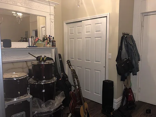 Rented by R New York | media 55