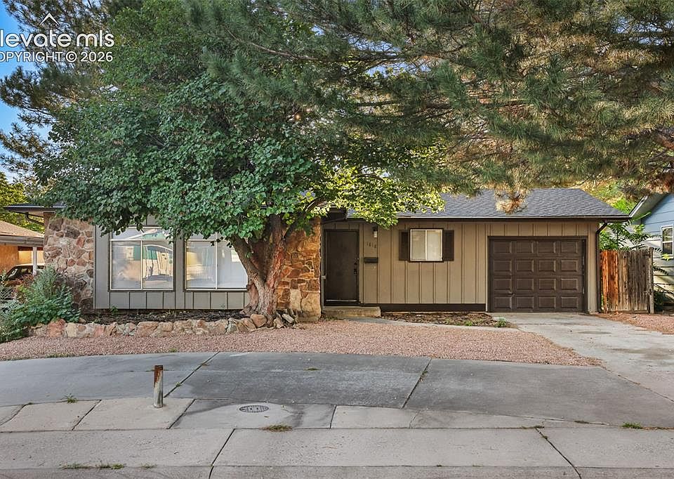 1st image of 1818 Maplewood Dr