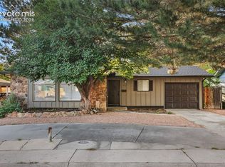 1818 Maplewood Dr, Pueblo, CO 81005