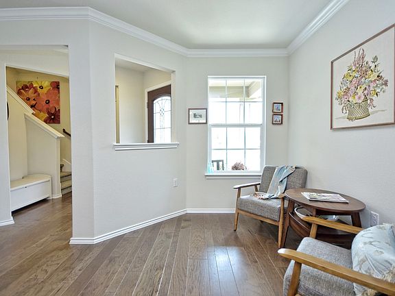 4th image of 109 Paint Creek Ln