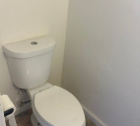 4th image of 16122 S Ainsworth St #4