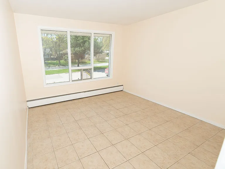 536 Glen Forrest Blvd — Photo 5