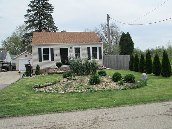 2nd image of 1021 East St