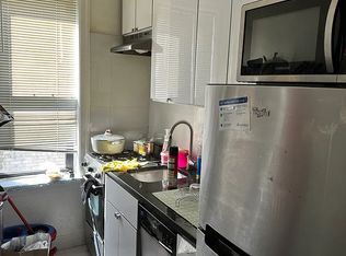 2840 34th St #4A, Astoria, NY 11103