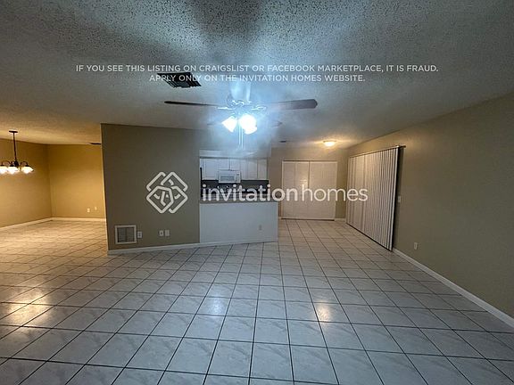 3rd image of 1624 Carter Oaks Dr