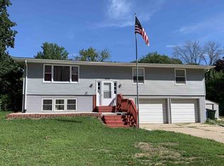 4014 Cadillac Dr, Waterloo, IA 50701