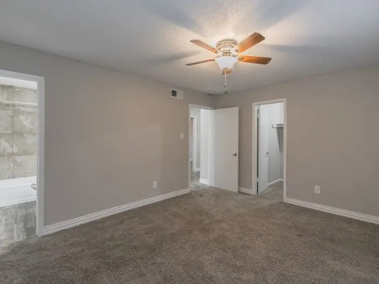 Riata Park Apartments — Photo 67
