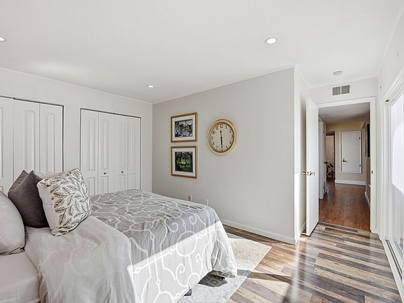 5th image of 33253 Lake Pyramid St