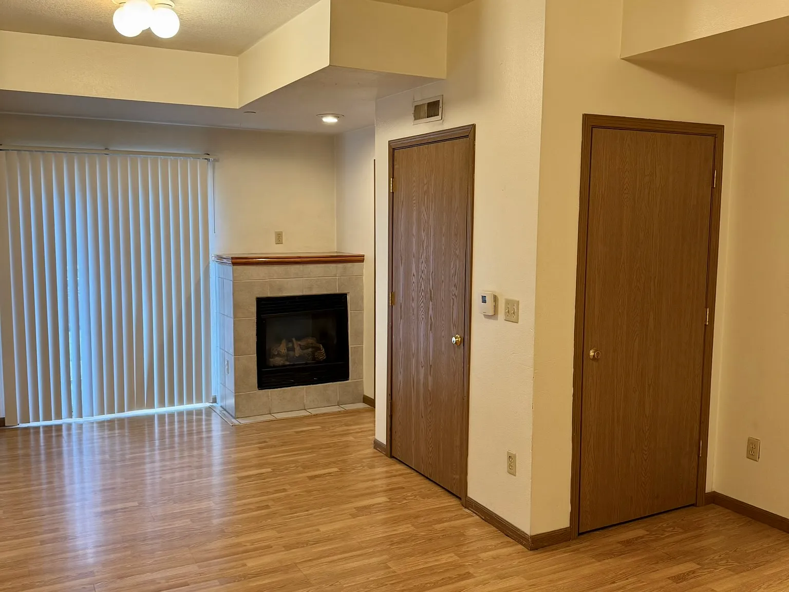 5 bed, 1339 sqft, $3,746 — Photo 4
