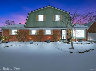 4800 Sidney St, Shelby Township, MI