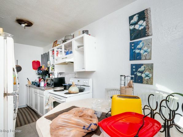 louisville-kentucky-2082374346 picture