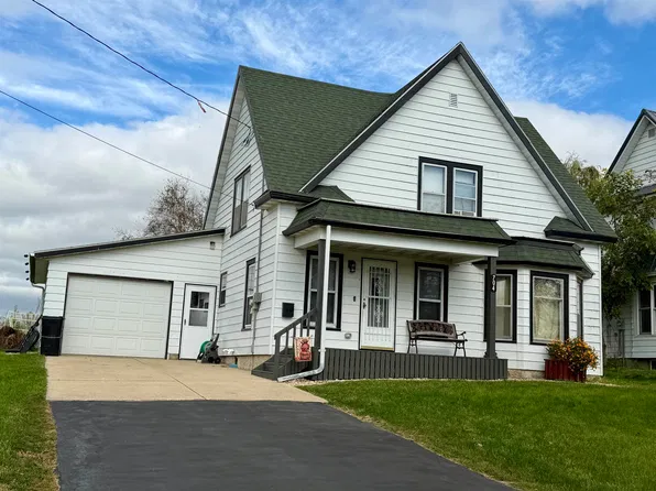 704 Dodgeville St, Highland, WI 53543