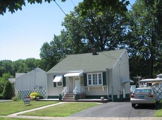 314 Lincoln Ave, Elmwood Park, NJ 07407
