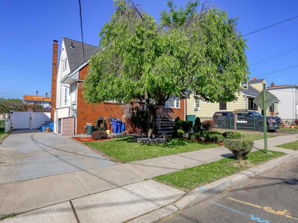 171 Charles St, Secaucus, NJ 07094