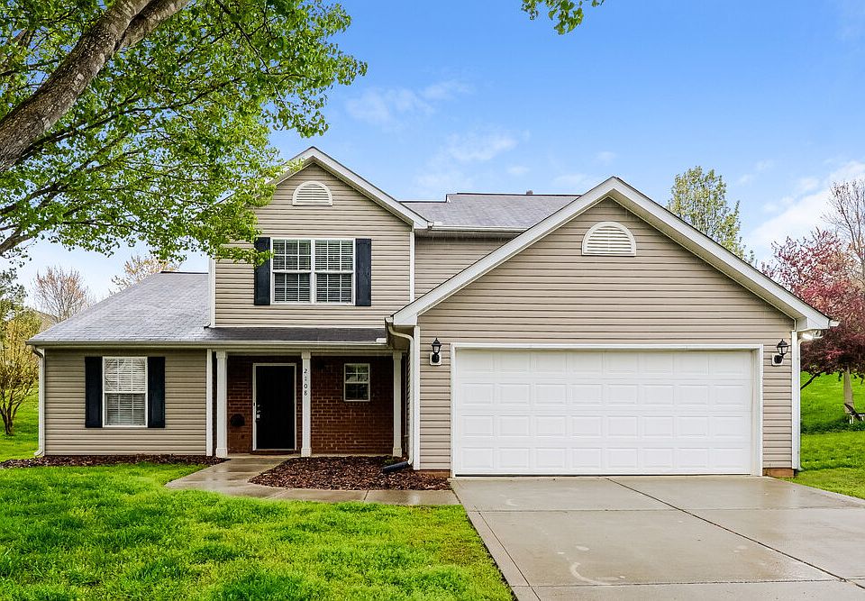 1st image of 2108 Thorn Crest Dr