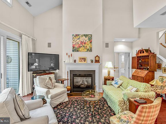 3rd image of 28902 Jasper Ln