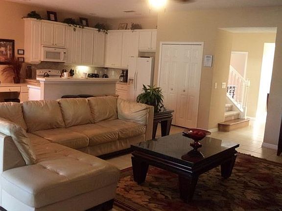 2nd image of 180 Orange Comos Blvd