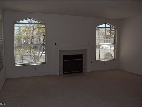 4th image of 7956 Lisa Dawn Ave