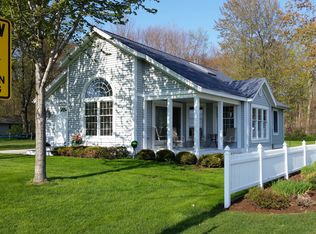 17520 Williams Ave, Spring Lake, MI 49456