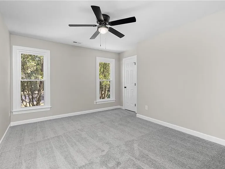 1605 Dey Cove Dr — Photo 26