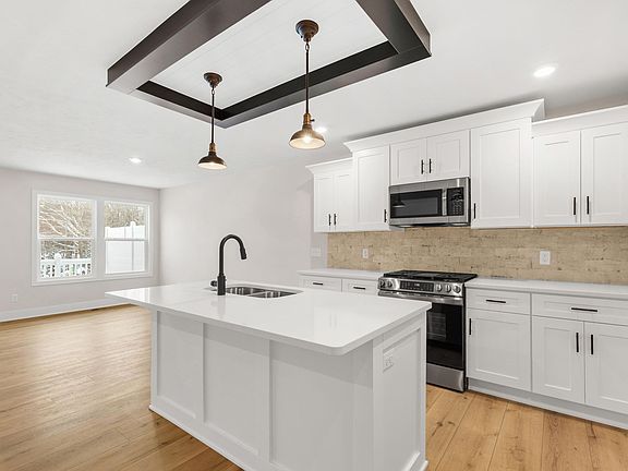 4th image of 1138 Freshfield Dr