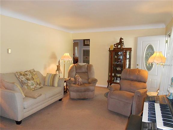 5th image of 2053 Allard Dr