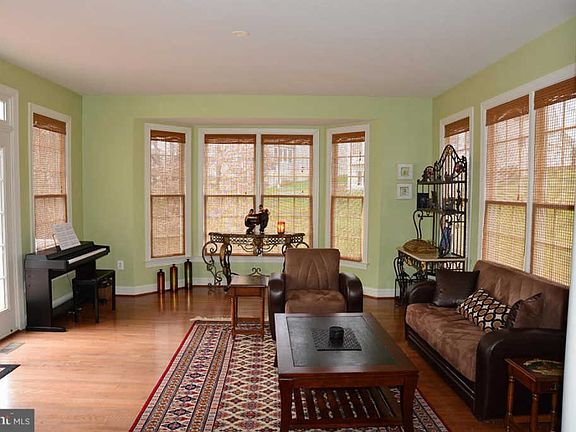 4th image of 4317 Stretton Farm Ct