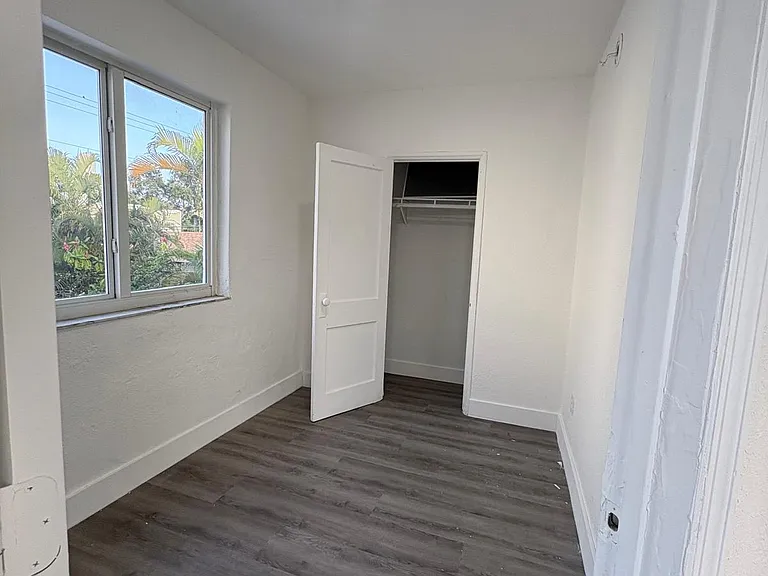 128 NW 9th Ave #5-3.1 — Photo 6