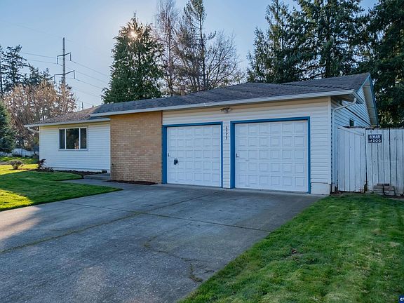 2nd image of 6555 McLeod Ln NE