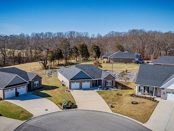 5th image of 148 Mountain View Cir