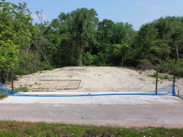 5334 Railroad Ave, Dallas, TX 75210