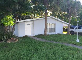 1325 Hillcrest Ave NW, Port Charlotte, FL 33948