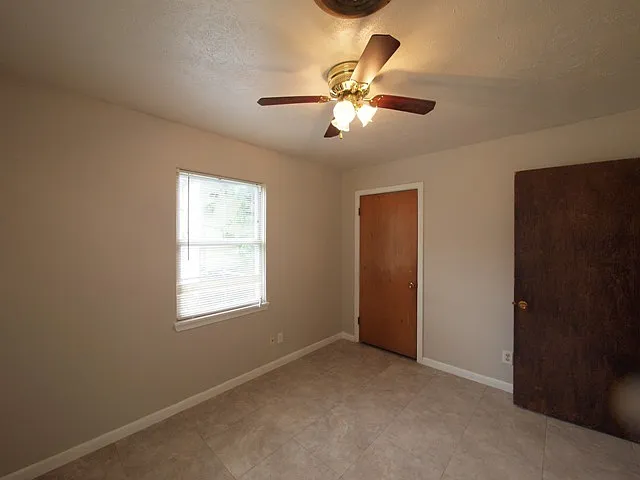708 Jefferis Ave — Photo 20