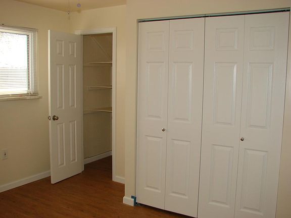 5th image of 2891 Hickory St