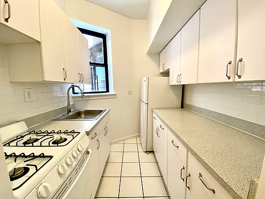 Rented by City & Suburban | media 12