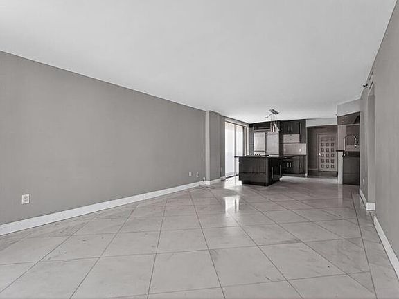 5th image of 6061 Collins Avenue #23a